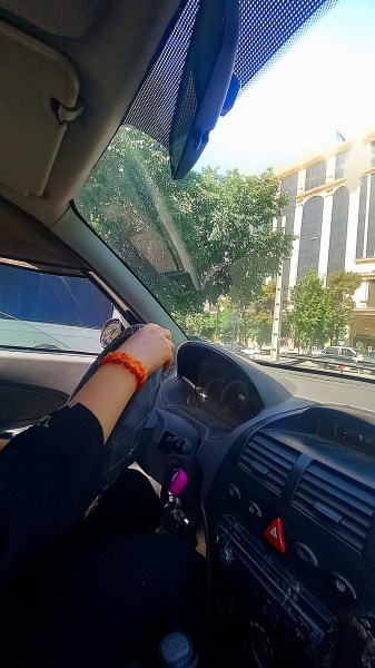 آموزش رانندگی بانوان